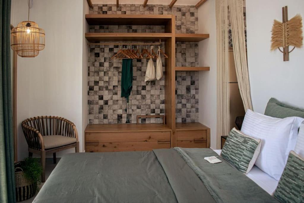 Aurora Apartment Pera Gyalos Екстериор снимка