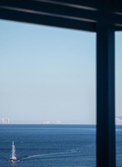 Aurora Apartment Pera Gyalos Екстериор снимка