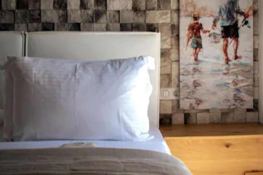 Aurora Apartment Pera Gyalos Екстериор снимка