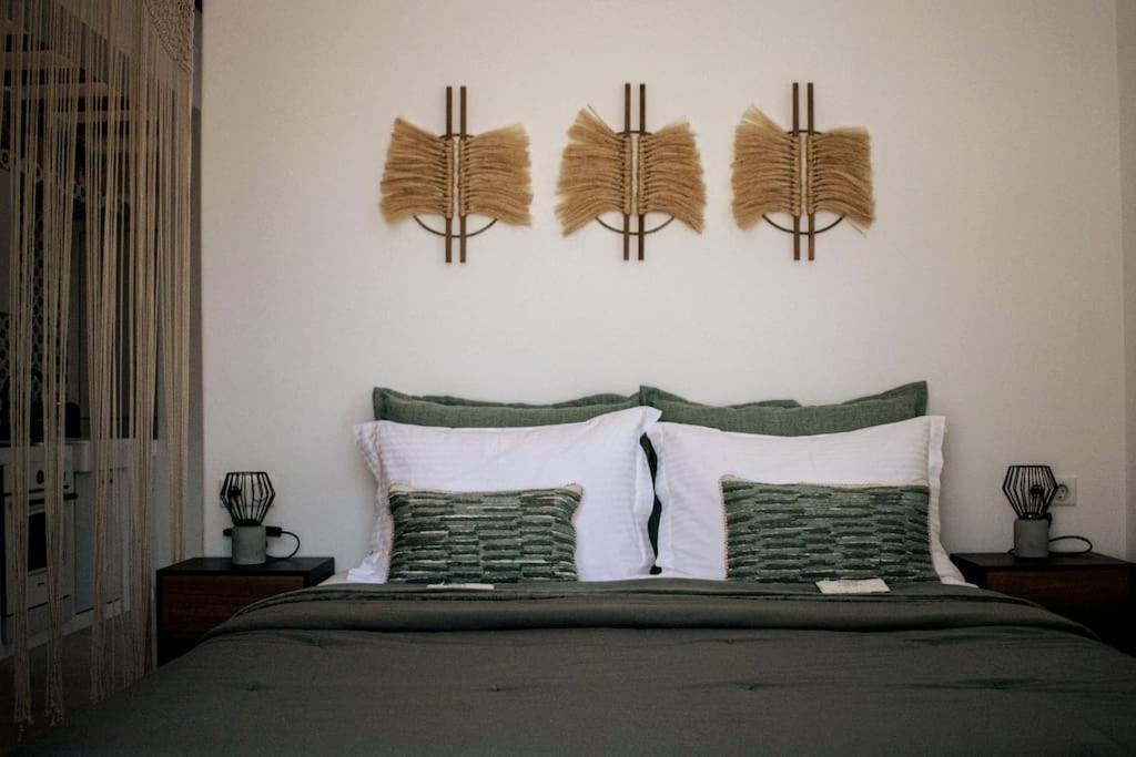 Aurora Apartment Pera Gyalos Екстериор снимка